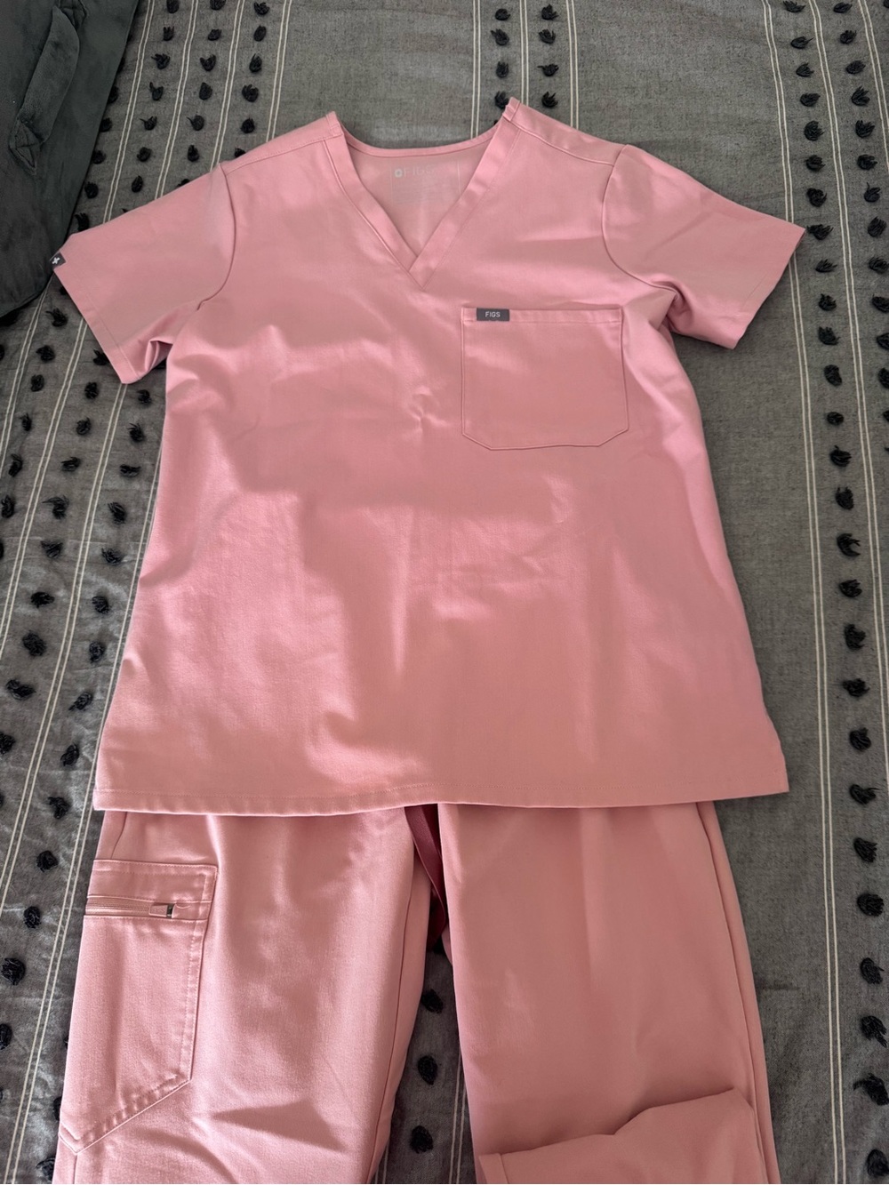Figs scrubs